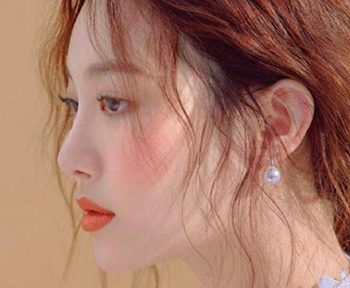 素颜霜后可以用腮红吗 怎么让素颜霜更持久  素颜霜 腮红 彩妆 第4张