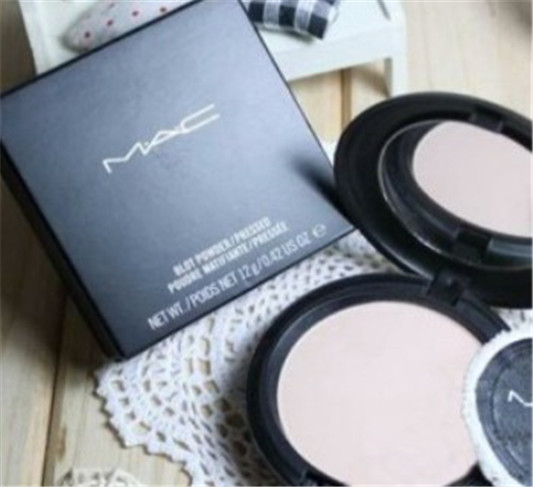 哪个牌子的蜜粉不浮粉 这些蜜粉好用不浮粉  蜜粉 不浮粉 好用 彩妆 第6张