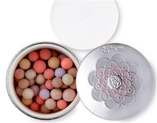 什么散粉控油定妆好 这几款大牌单品值得选择 散粉 控油 定妆 彩妆 第3张 什么散粉控油定妆好 这几款大牌单品值得选择 散粉 控油 定妆 彩妆 第3张