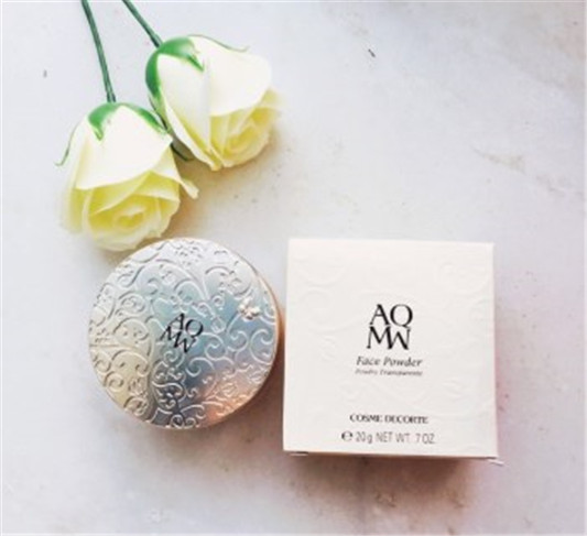 今年国际十大散粉排行榜10强 好用散粉推荐 散粉 排行榜 10强 彩妆 第4张 今年国际十大散粉排行榜10强 好用散粉推荐 散粉 排行榜 10强 彩妆 第4张