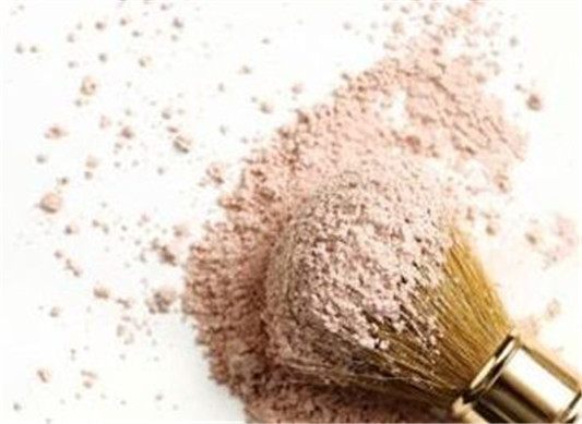 定妆粉和散粉有什么区别,哪个好用 定妆粉 散粉 彩妆 第3张 定妆粉和散粉有什么区别,哪个好用 定妆粉 散粉 彩妆 第3张