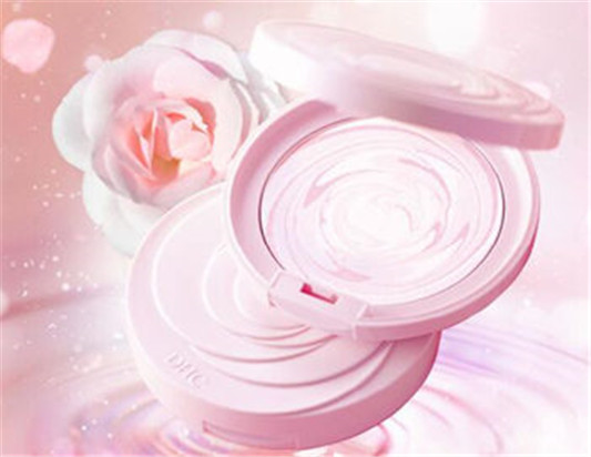 什么牌子的定妆粉好用,不脱妆 五款品牌参考  定妆粉 彩妆 第6张