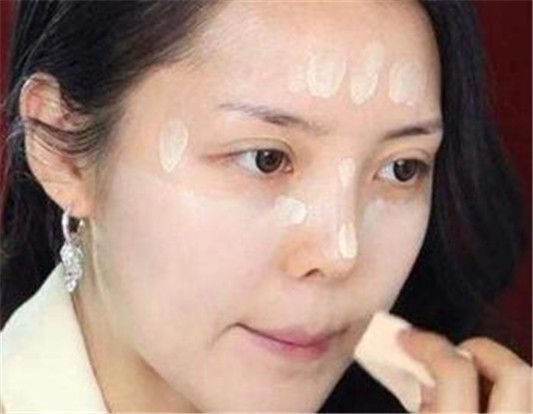 上完bb霜之后要擦什么 五种可选推荐