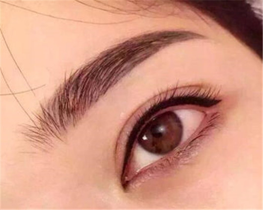 2018流行什么雾眉吗 各式雾眉怎么画  雾眉 2018 彩妆 第3张