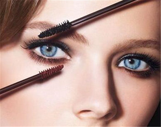 睫毛烫太卷了怎么补救 推荐五种方法 睫毛 补救 方法 彩妆 第4张 睫毛烫太卷了怎么补救 推荐五种方法 睫毛 补救 方法 彩妆 第4张