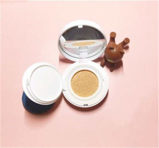 不闷痘的气垫bb有哪些 适合痘痘肌的气垫  气垫 不闷痘 彩妆 第2张