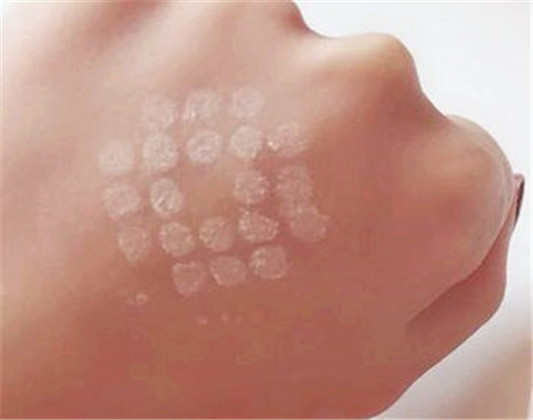 黛珂和纪梵希散粉对比 两者哪款好用呢 黛珂 纪梵希 散粉 彩妆 第6张 黛珂和纪梵希散粉对比 两者哪款好用呢 黛珂 纪梵希 散粉 彩妆 第6张