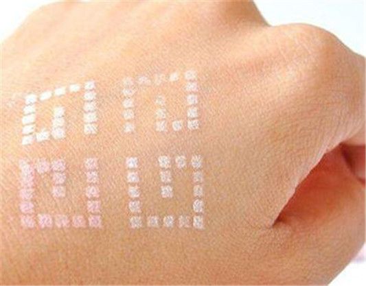 黛珂和纪梵希散粉对比 两者哪款好用呢 黛珂 纪梵希 散粉 彩妆 第7张 黛珂和纪梵希散粉对比 两者哪款好用呢 黛珂 纪梵希 散粉 彩妆 第7张