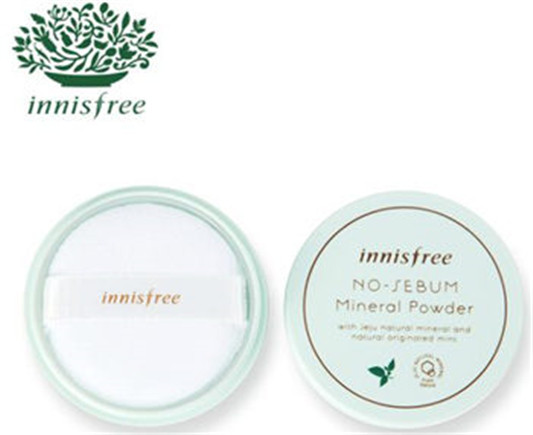 油皮最适合的散粉测评 五款定妆散粉对比  散粉 油皮 定妆 彩妆 第2张