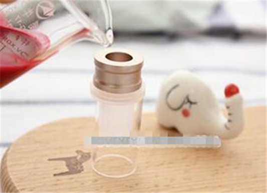 自己自制口红怎么杀菌 安全diy口红方法 口红 自制 方法 彩妆 第3张 自己自制口红怎么杀菌 安全diy口红方法 口红 自制 方法 彩妆 第3张