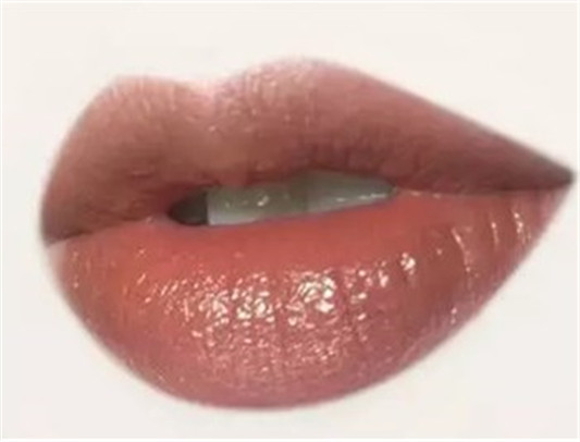 2020年最火的口红颜色 最受欢迎的口红色号  口红 最受欢迎 彩妆 第2张