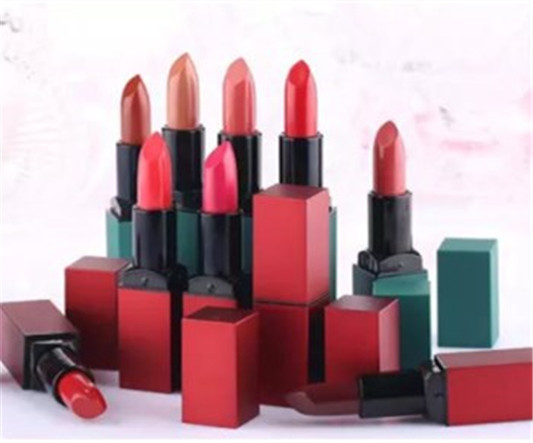 不输大牌10种平价口红 平价口红10强 口红 平价 大牌 彩妆 第9张 不输大牌10种平价口红 平价口红10强 口红 平价 大牌 彩妆 第9张