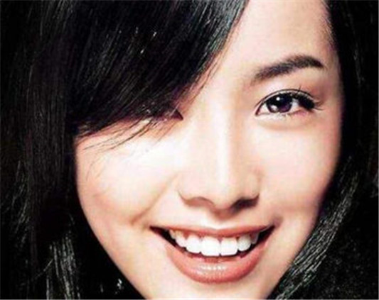 和黑发最配的眉毛颜色应该怎么选好看  眉毛 黑发 颜色 彩妆 第2张