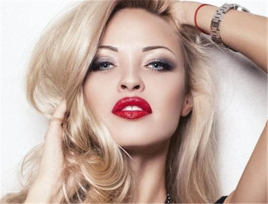 和黑发最配的眉毛颜色应该怎么选好看  眉毛 黑发 颜色 彩妆 第7张