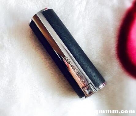 纪梵希口红防伪码在哪里，纪梵希口红正品查询