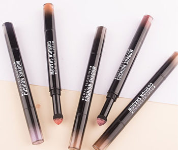 眼影不上色怎么回事，不同眼影的上色方法  眼影 方法 不上色 彩妆 第3张