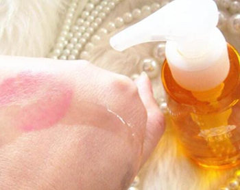 液体眼影怎么卸干净，不同卸妆产品的用法  液体眼影 卸妆 彩妆 第4张