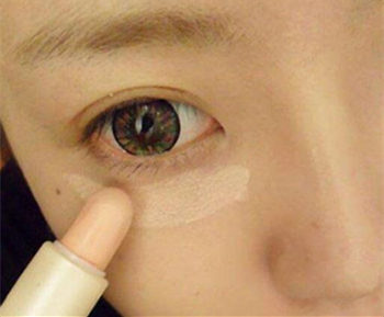 遮瑕笔怎么用具体步骤是什么  遮瑕笔 彩妆 第3张