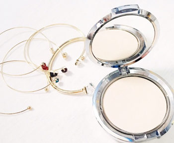 2018保湿粉饼排行榜10强，你要的定妆来了  粉饼 保湿 排行榜 彩妆 第3张