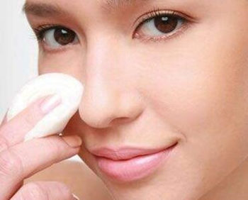 干湿两用粉饼如何正确使用，方法如下  粉饼 方法 彩妆 第4张