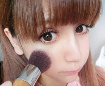 粉底刷怎么用没有刷痕,推荐这几个小技巧 粉底刷 技巧 彩妆 第5张 粉底刷怎么用没有刷痕,推荐这几个小技巧 粉底刷 技巧 彩妆 第5张