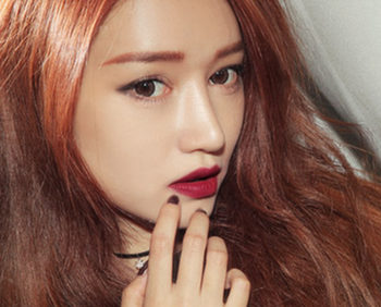 唇色浅适合什么口红，四个色号推荐  口红 唇色浅 彩妆 第6张