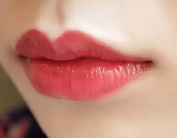 圣罗兰口红几号最好看，适合你的都在这里  圣罗兰 口红 彩妆 第2张