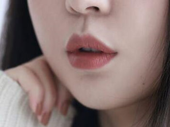 素颜最自然的口红颜色千万不可错过  口红 素颜 彩妆 第3张