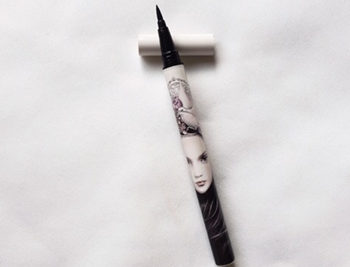 学生党超好用平价眼线液笔推荐这五款  眼线液 平价 学生党 彩妆 第2张