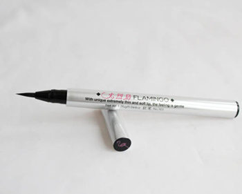 学生党超好用平价眼线液笔推荐这五款  眼线液 平价 学生党 彩妆 第6张