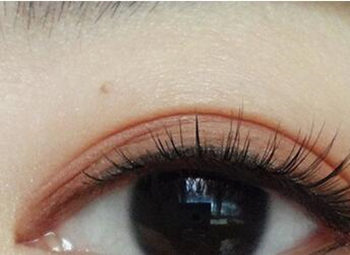 桔色眼影适合黄皮肤吗，三种桔色眼影画法推荐  眼影 画法 桔色 黄皮肤 彩妆 第3张