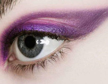 眼影贵的和便宜的区别你怎么看 眼影 彩妆 第5张 眼影贵的和便宜的区别你怎么看 眼影 彩妆 第5张