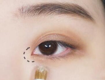 日常妆大地色眼影画法你真的了解吗  眼影 大地色 日常妆 画法 彩妆 第7张