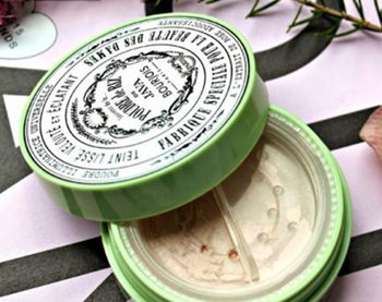 几款适合学生党用的散粉推荐  学生 散粉 彩妆 第2张