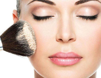 用了粉饼还要用散粉吗，粉饼和散粉区别有啥  粉饼 散粉 彩妆 第6张