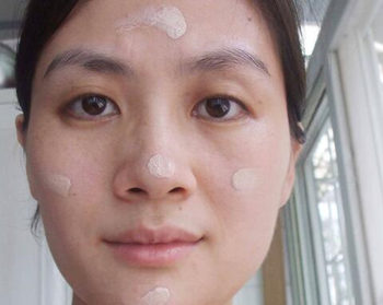 遮瑕乳怎么用具体步骤分析  遮瑕乳 步骤 彩妆 第3张