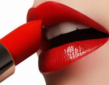 8种方法教你如何保持口红不掉色  口红 方法 不掉色 彩妆 第8张