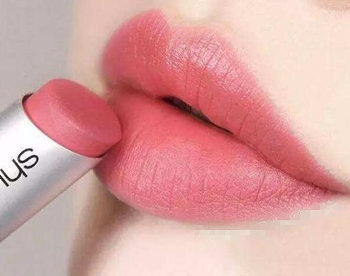 牙黄适合什么颜色口红，不踩雷色号推荐  口红 颜色 彩妆 第5张