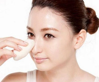 脸上涂气垫搓泥怎么办  脸上 搓泥 气垫 怎么办 彩妆 第2张