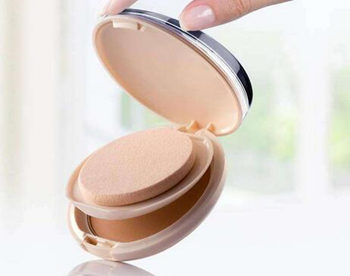 脸上涂气垫搓泥怎么办  脸上 搓泥 气垫 怎么办 彩妆 第3张