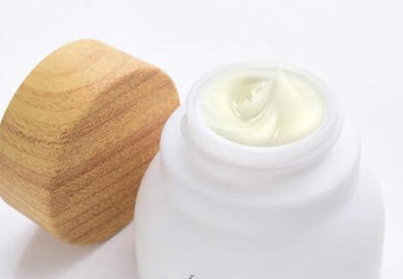 视黄醇面霜白天能用吗,长期涂有副作用吗 视黄醇面霜 抗皱护肤 第2张 视黄醇面霜白天能用吗,长期涂有副作用吗 视黄醇面霜 抗皱护肤 第2张