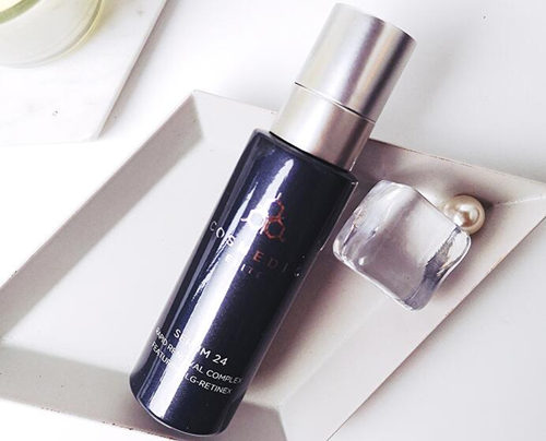 视黄醇精华哪个牌子好,看看这几款单品 视黄醇 精华 抗皱护肤 第5张 视黄醇精华哪个牌子好,看看这几款单品 视黄醇 精华 抗皱护肤 第5张