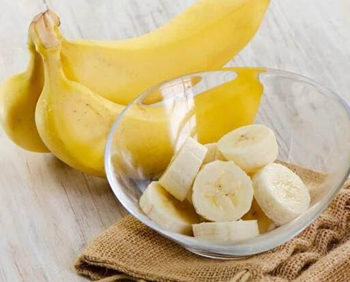 橄榄油加香蕉去法令纹真的管用吗  橄榄油 香蕉 法令纹 抗皱护肤 第3张