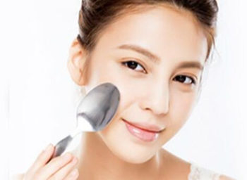 玫瑰精油可以去除法令纹吗，怎么去除  玫瑰精油 法令纹 抗皱护肤 第5张