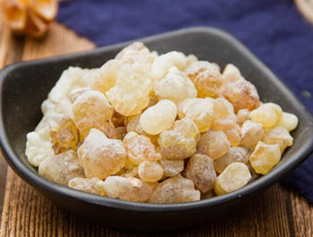 乳香和檀香精油哪种去皱好