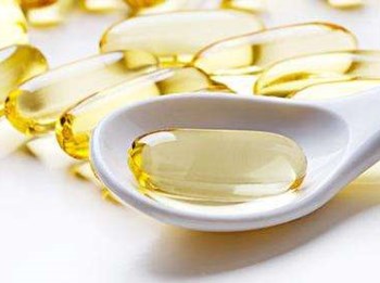 怎样用维生素e去除眼部皱纹，方法及注意事项  眼部 皱纹 维生素 抗皱护肤 第3张