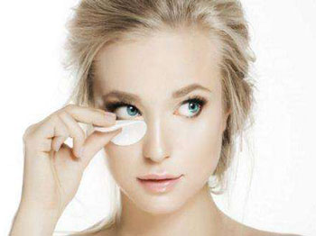 眼皮严重松弛怎么恢复正常  眼皮 抗皱护肤 第2张