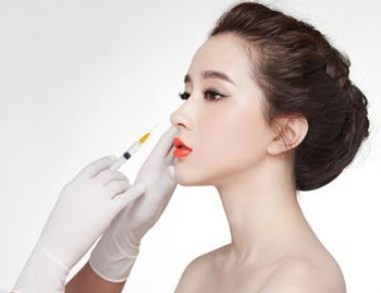 鼻梁有皱纹怎么办，五种方法还原迷人鼻梁  鼻梁 皱纹 抗皱护肤 第5张