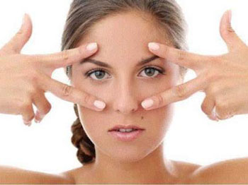 怎么判断眼皮是否松弛，应该怎么办  眼皮 怎么办 抗皱护肤 第2张