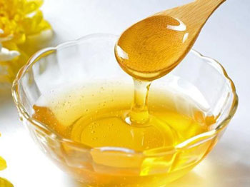 用蜂蜜自制去皱眼霜小配方  眼霜 蜂蜜 配方 抗皱护肤 第3张